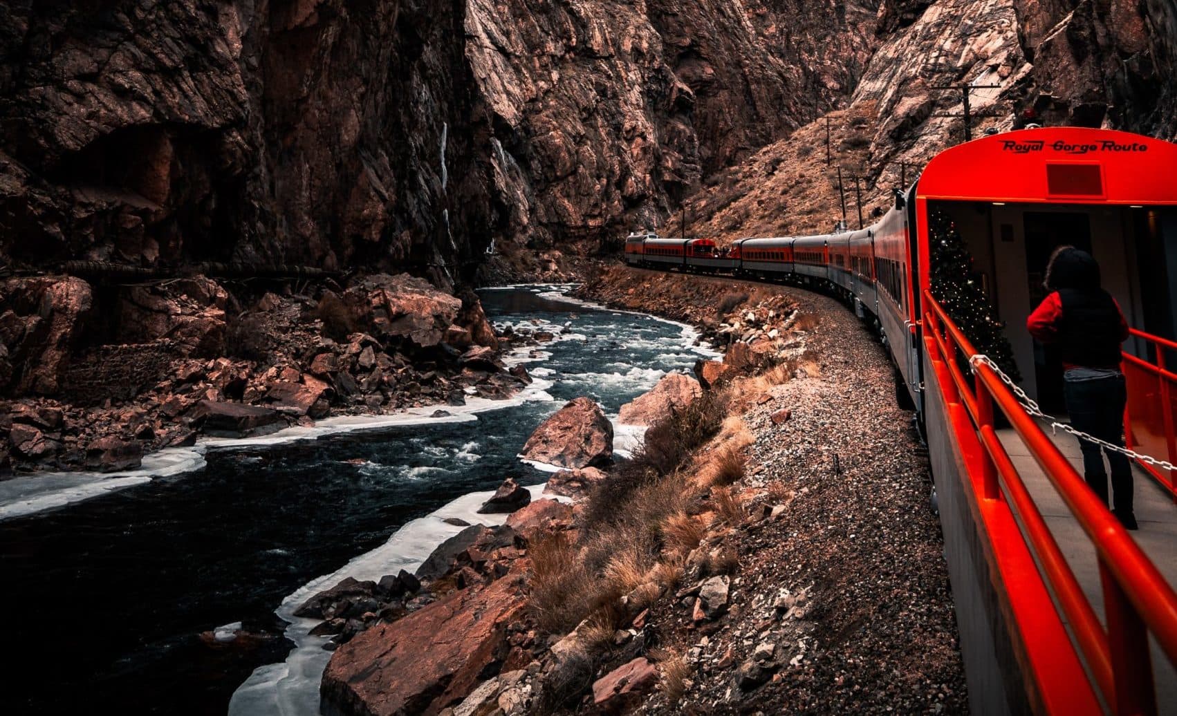 Romantic train ride through Royal Gorge canyon